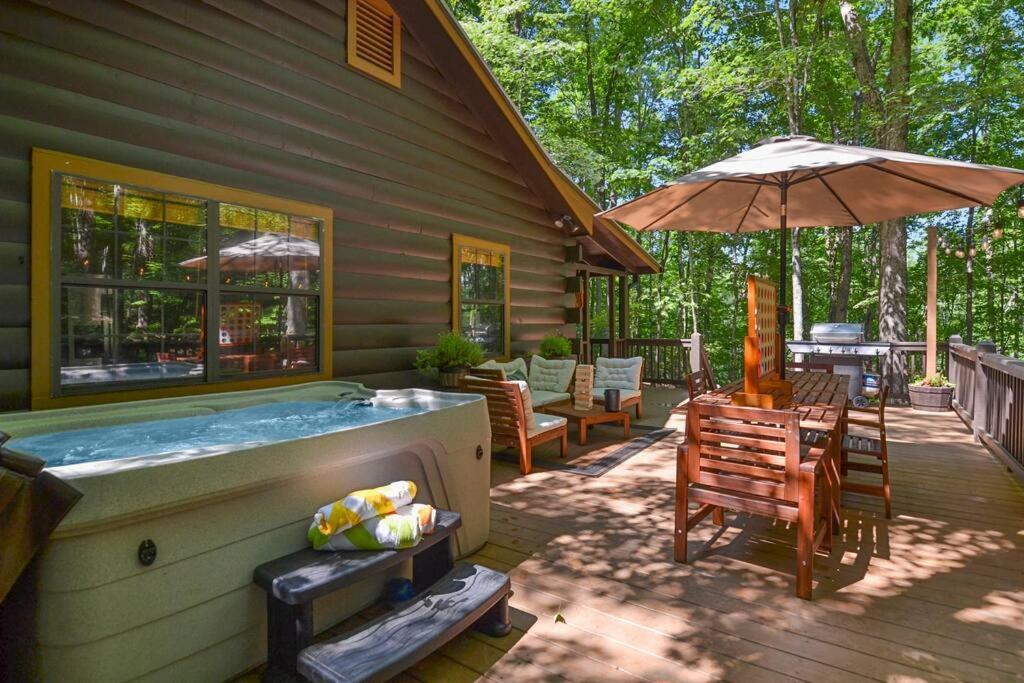 Peaceful Nature Getaway- With Hot Tub & Fire Pit Блу-Ридж Экстерьер фото